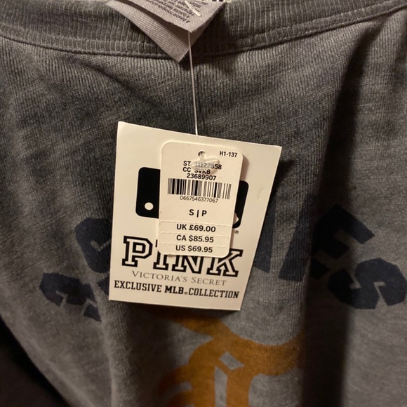NWT Pink VS MLB Detroit tigers 3 strikes you're out cold shoulder sweatshirt S - Picture 9 of 11